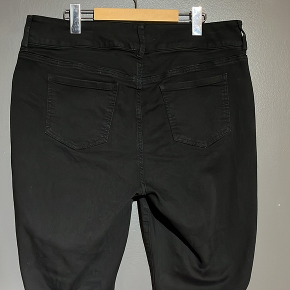 Torrid Black Super Stretch Jeggings - Picture 7 of 12
